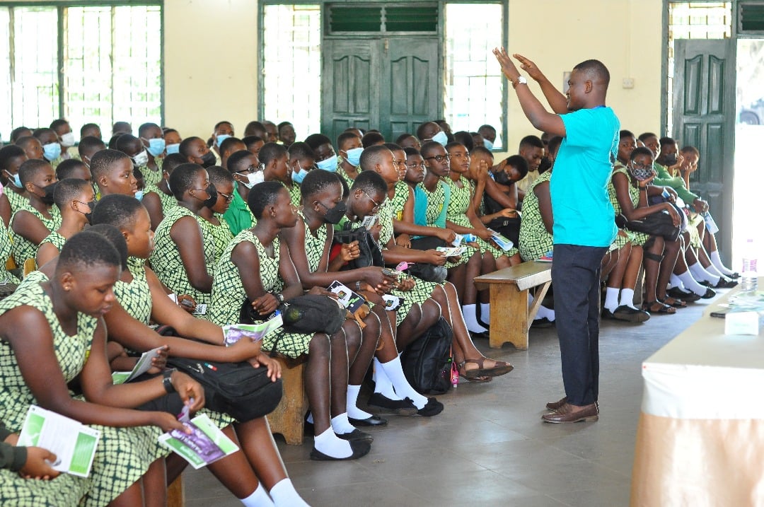 Students take part in an interactive clean sport education session.
